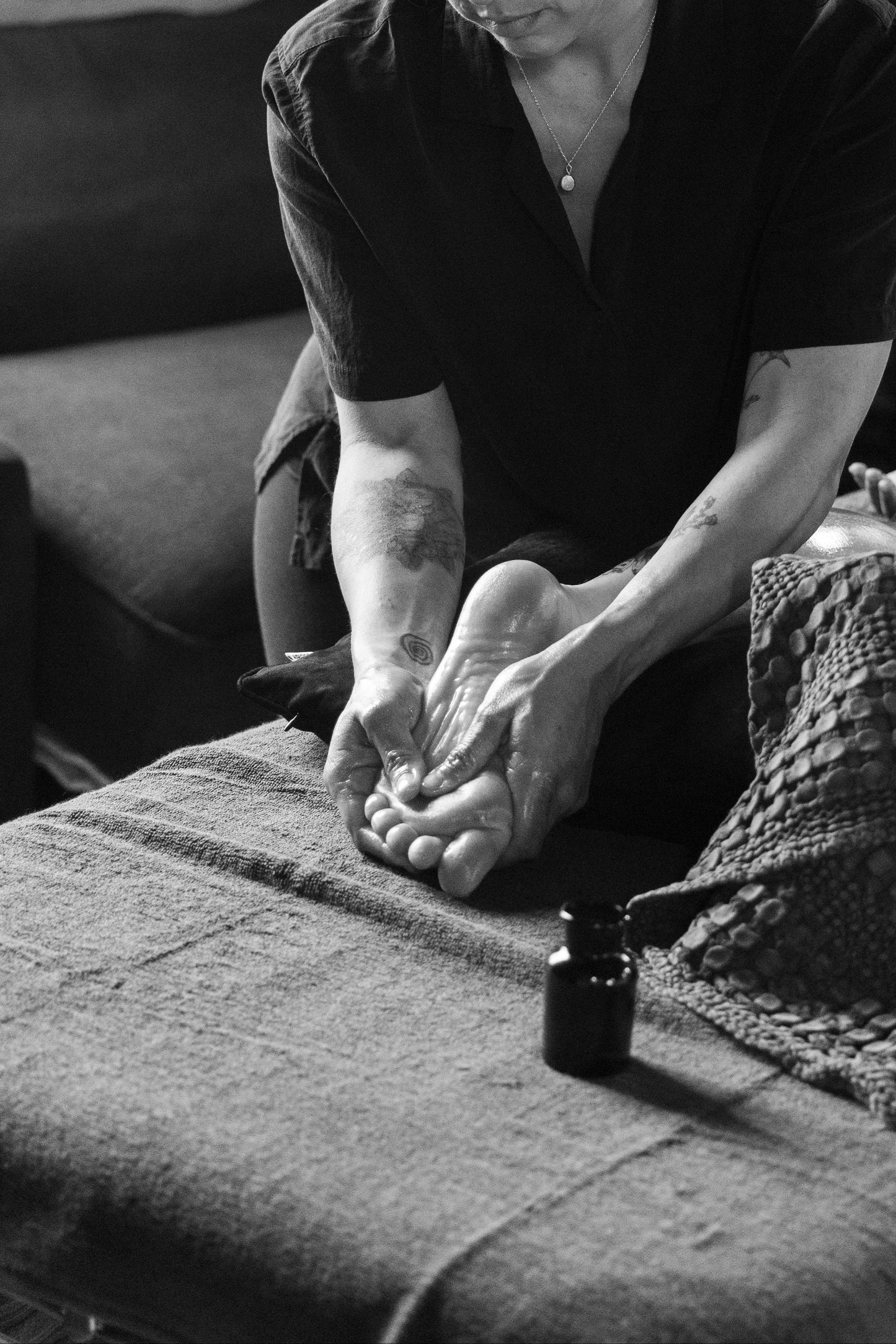 Enhancement Foot massage - 20 minutes